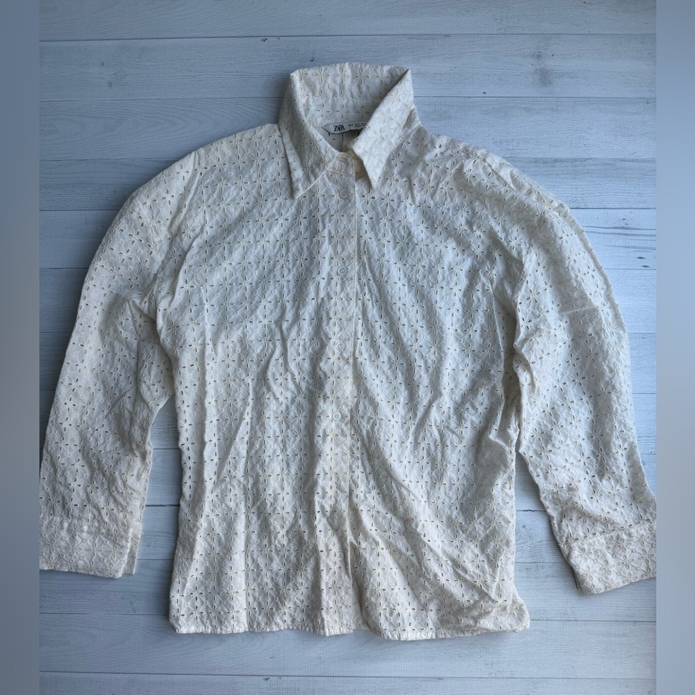 Zara Cream Eyelet Oversized Button Down Shirt S